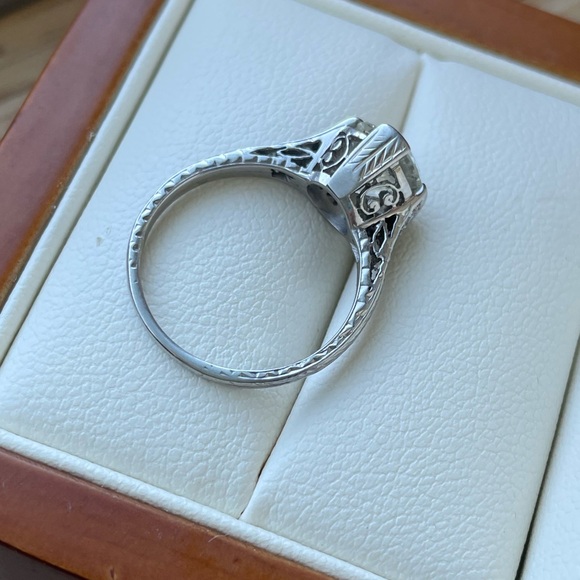 Antique 1.5 carat Natural Old European Cut Diamond Engagement Ring In Platinum - Picture 9 of 11